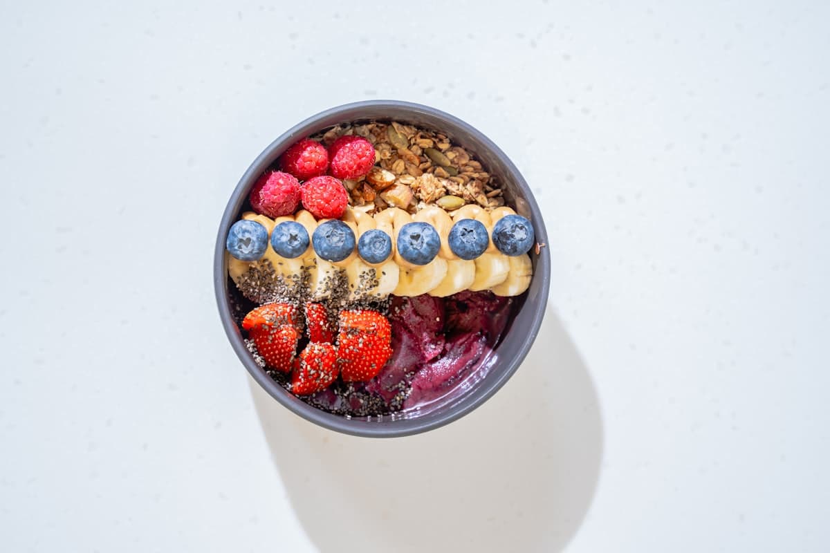 Cubeta de sorbete de açaí para hostelería